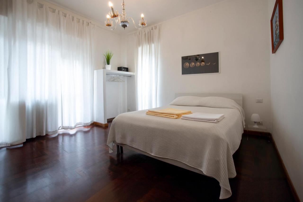 2 Passi Da Bed & Breakfast Rome Exterior photo