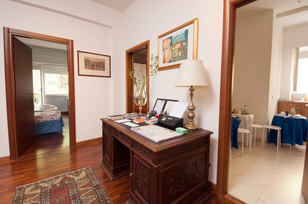 2 Passi Da Bed & Breakfast Rome Exterior photo