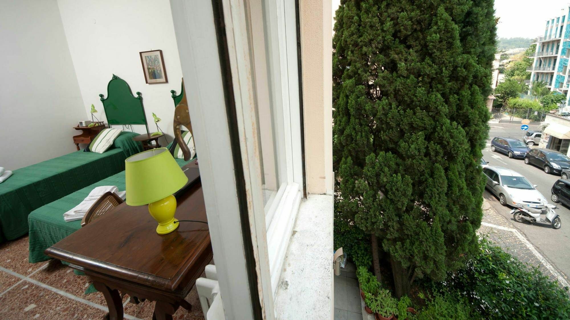 2 Passi Da Bed & Breakfast Rome Exterior photo