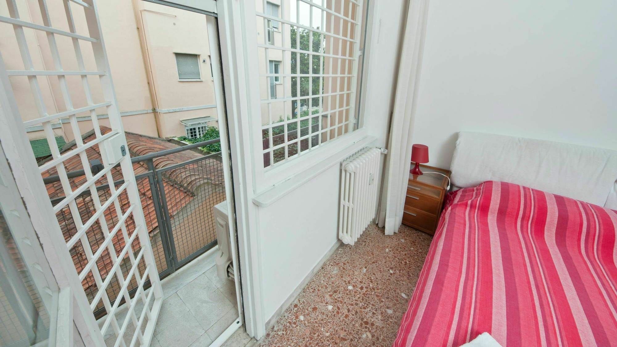 2 Passi Da Bed & Breakfast Rome Exterior photo